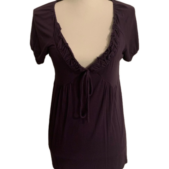 Daisy Fuentes Tops - Daisy Fuentes Sexy V-Neck Purple Top - EUC, M